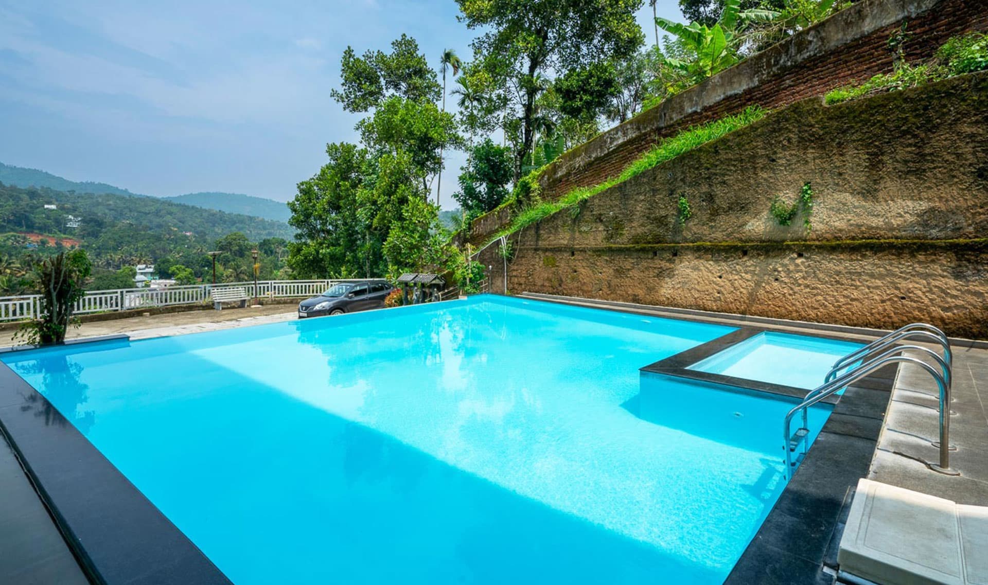 Pool-View-Suite